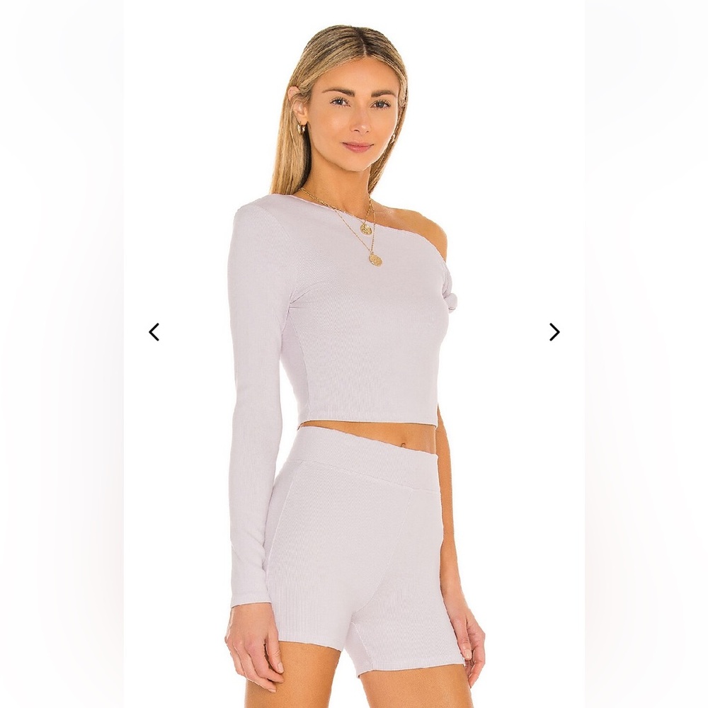 Lover and Friends CIENE TOP Ribbed Lilac Grey XS One Shoulder Statement Sleeve - Picture 3 of 10
